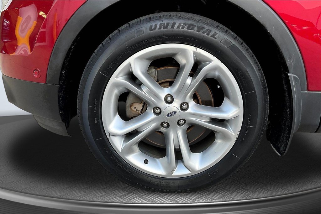 Thumbnail: 2015 Ford Explorer - 7
