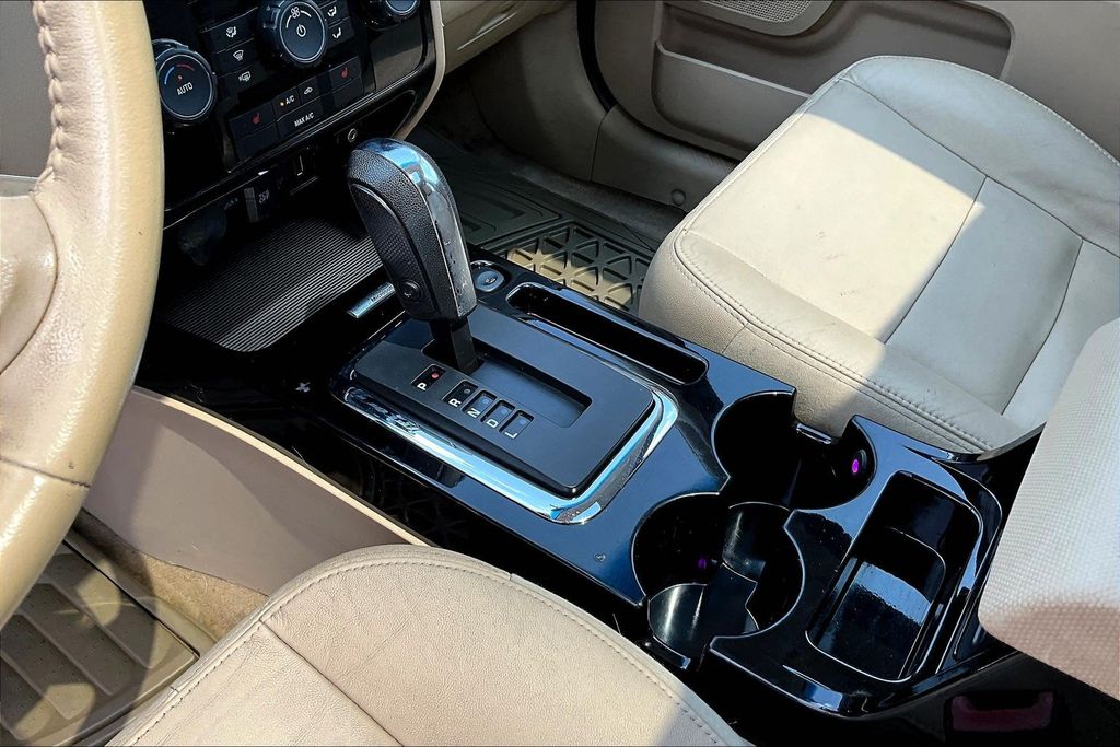 Thumbnail: 2011 Ford Escape - 16