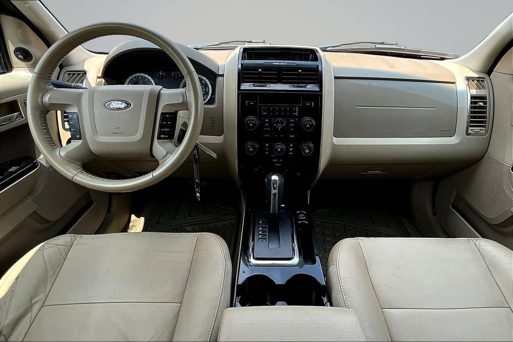 Thumbnail: 2011 Ford Escape - 14