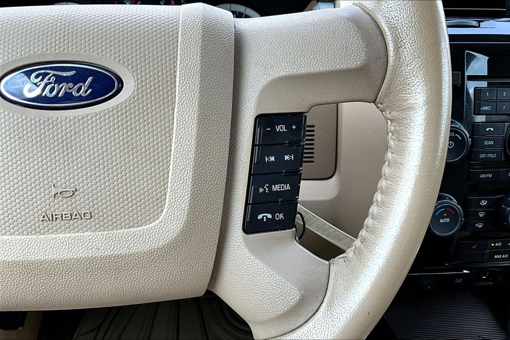 Thumbnail: 2011 Ford Escape - 27