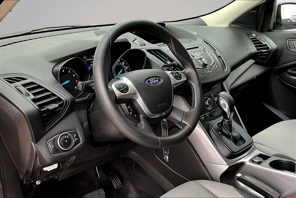 Thumbnail: 2016 Ford Escape - 9