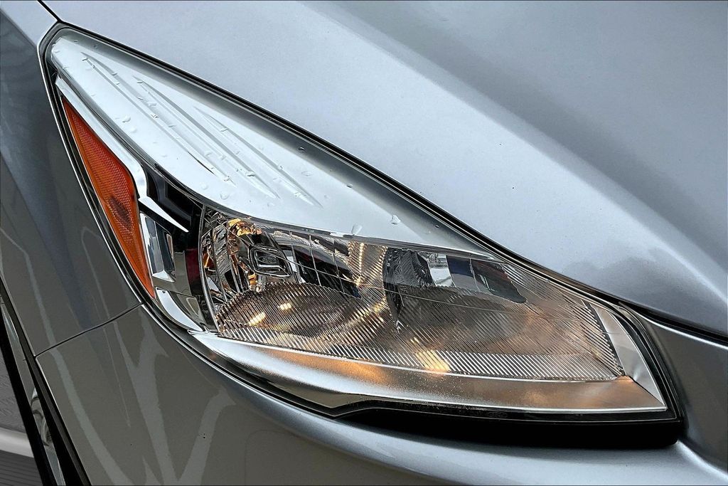 Thumbnail: 2016 Ford Escape - 34