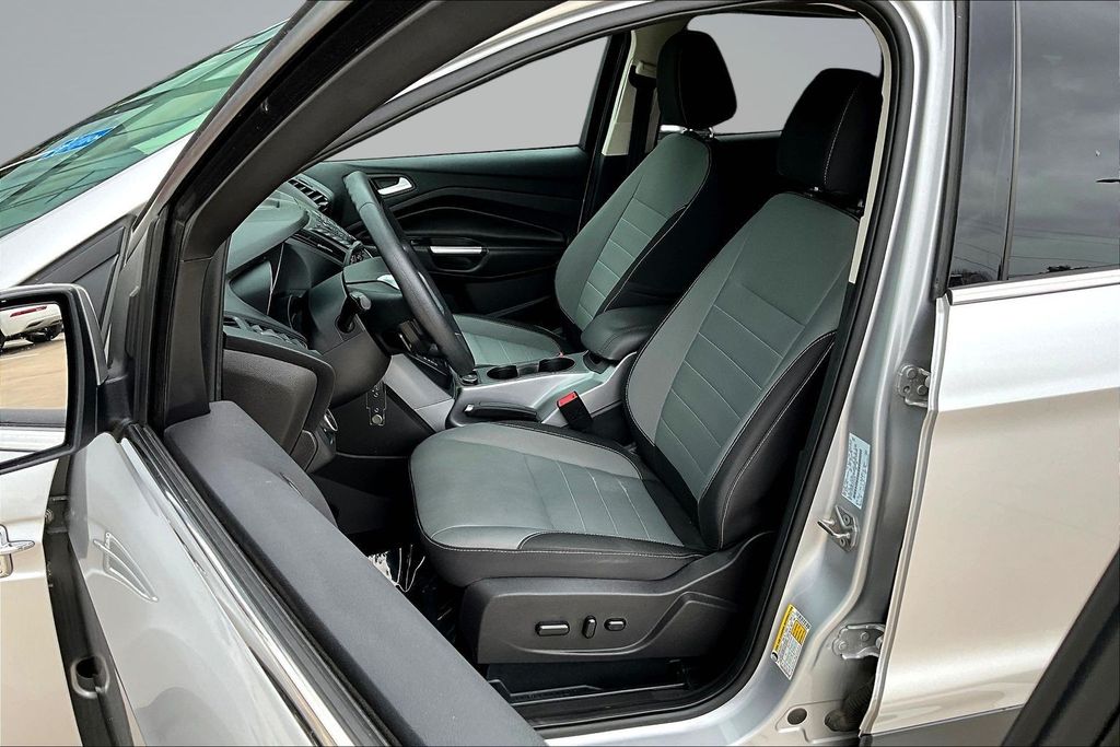 Thumbnail: 2016 Ford Escape - 11