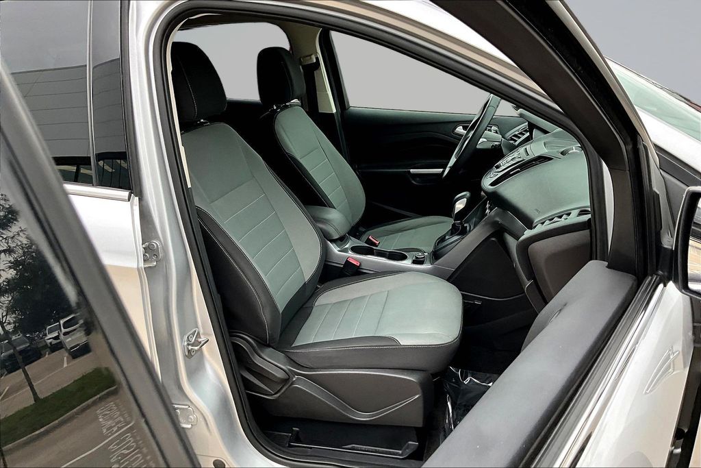 Thumbnail: 2016 Ford Escape - 10
