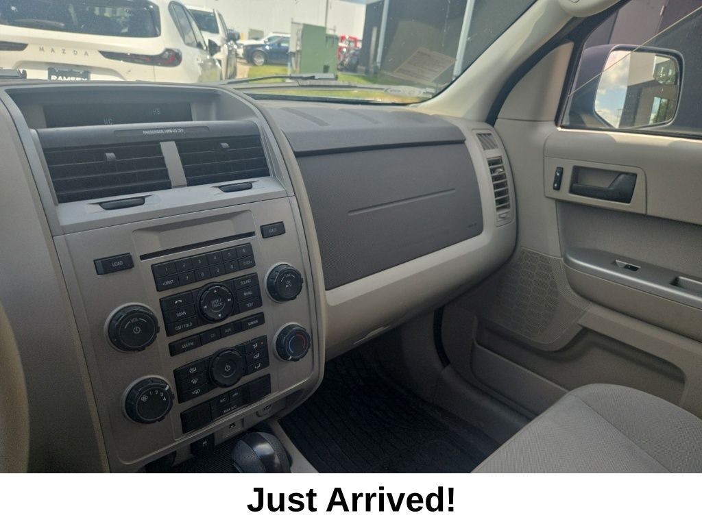 Thumbnail: 2010 Ford Escape - 2