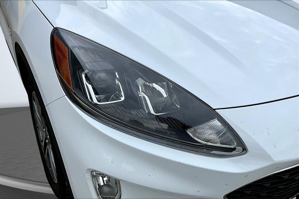 Thumbnail: 2022 Ford Escape - 33