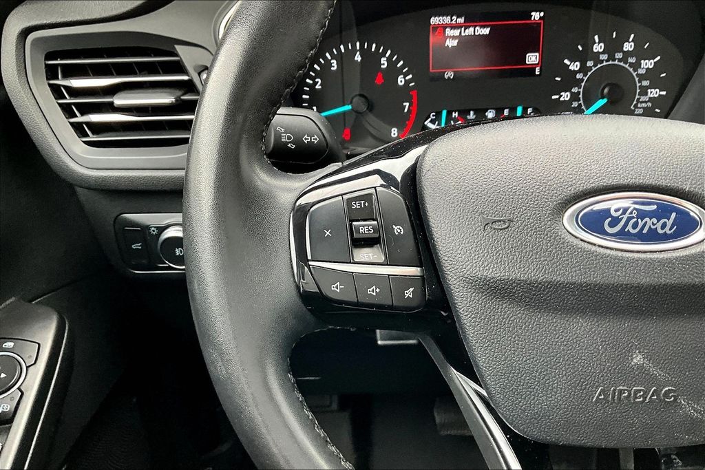 Thumbnail: 2022 Ford Escape - 25