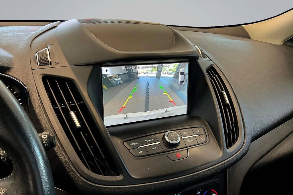 Thumbnail: 2019 Ford Escape - 27