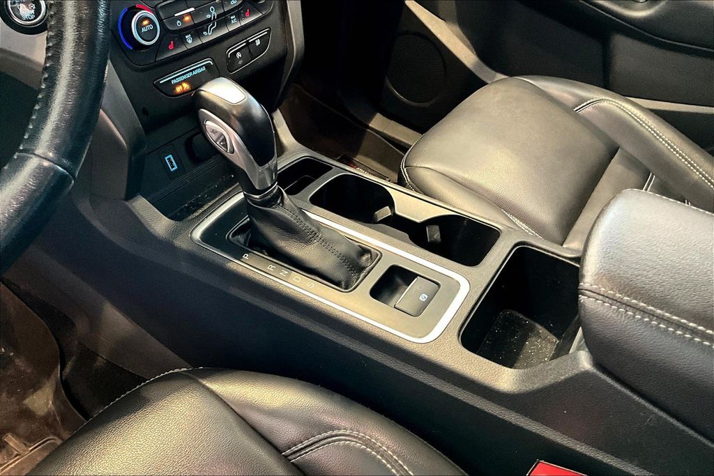 Thumbnail: 2019 Ford Escape - 14