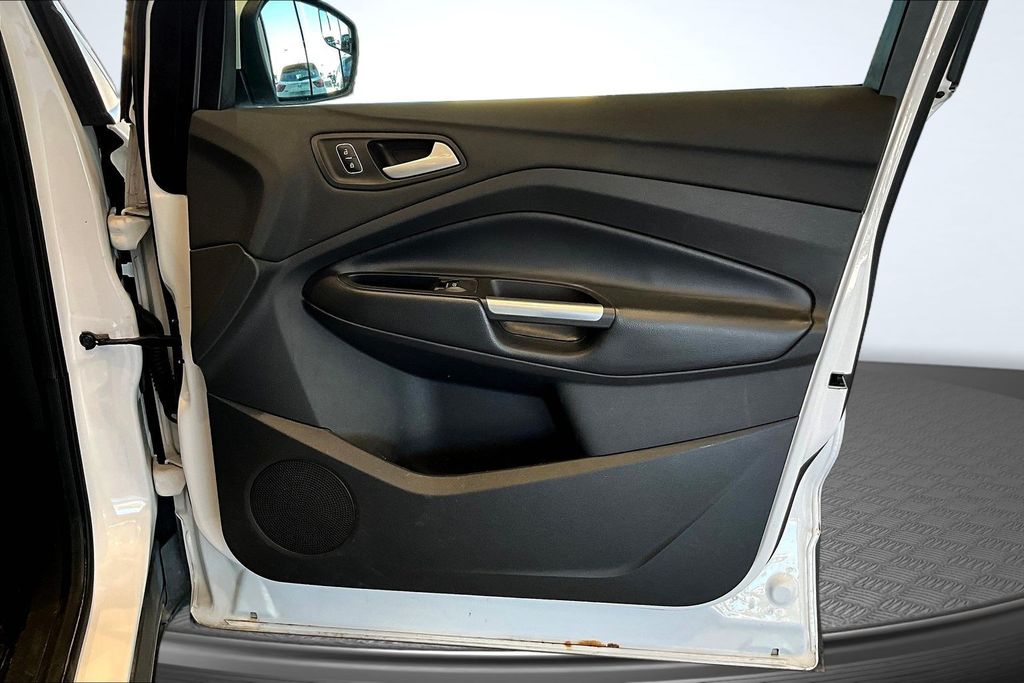 Thumbnail: 2019 Ford Escape - 24