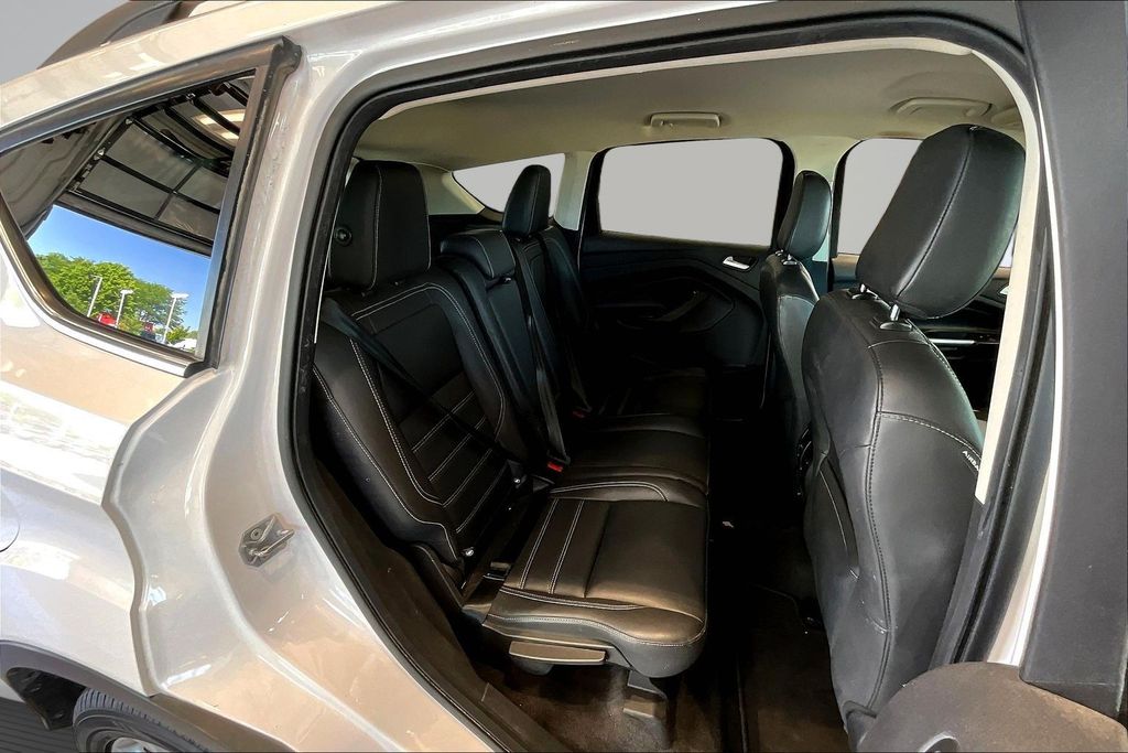 Thumbnail: 2019 Ford Escape - 31
