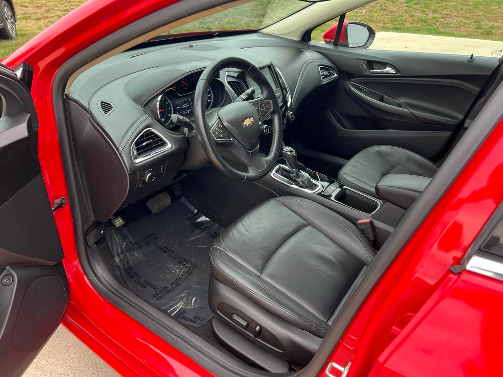 Thumbnail: 2016 Chevrolet Cruze - 9