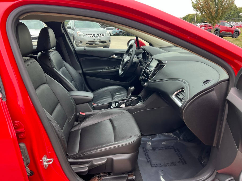 Thumbnail: 2016 Chevrolet Cruze - 26