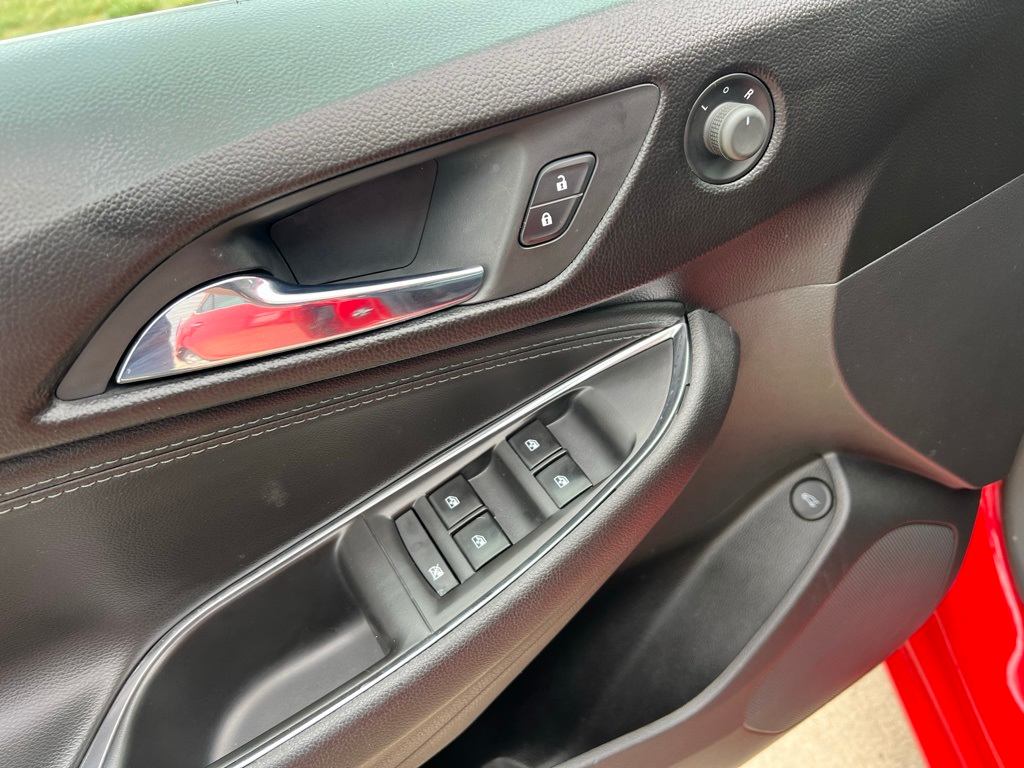 Thumbnail: 2016 Chevrolet Cruze - 21