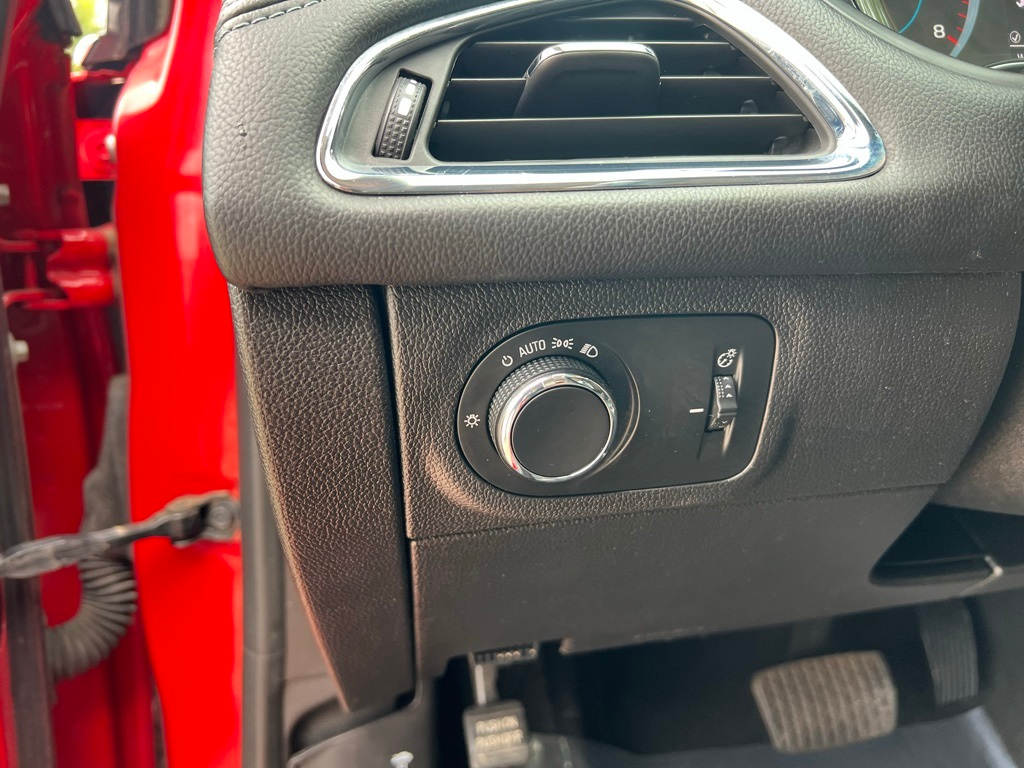 Thumbnail: 2016 Chevrolet Cruze - 22