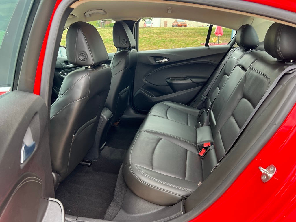 Thumbnail: 2016 Chevrolet Cruze - 11