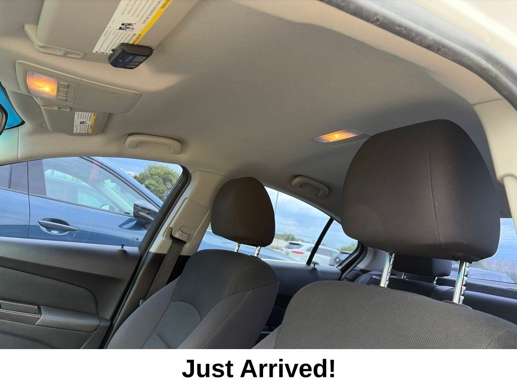 Thumbnail: 2013 Chevrolet Cruze - 10