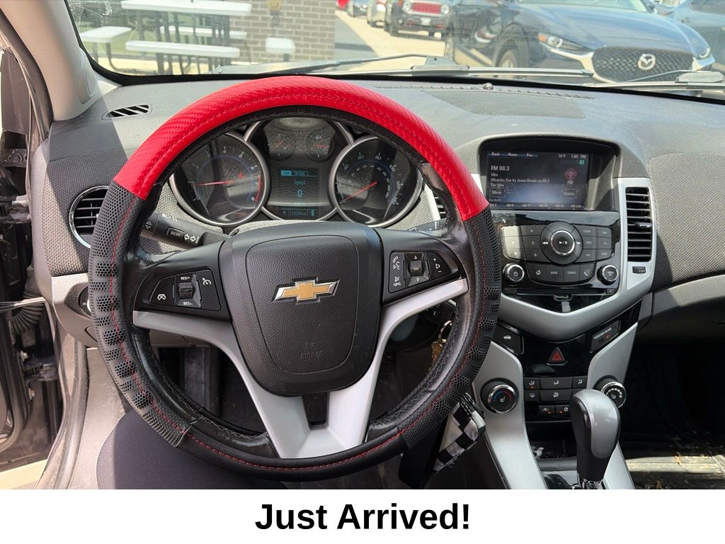 Thumbnail: 2015 Chevrolet Cruze - 2