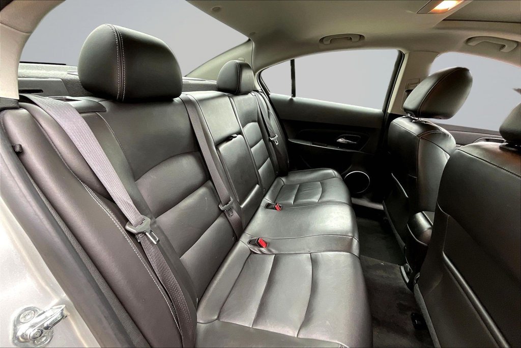 Thumbnail: 2016 Chevrolet Cruze - 30