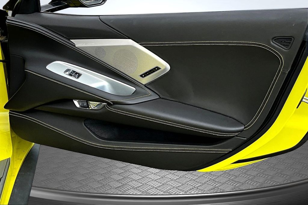 Thumbnail: 2020 Chevrolet Corvette - 15