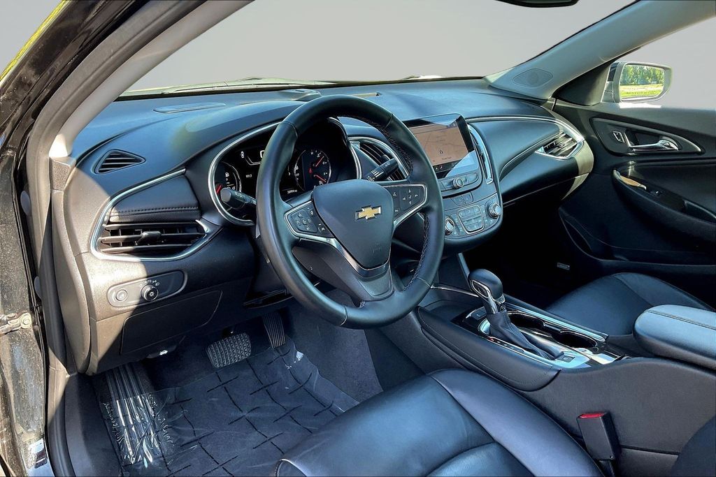 Thumbnail: 2024 Chevrolet Malibu - 13