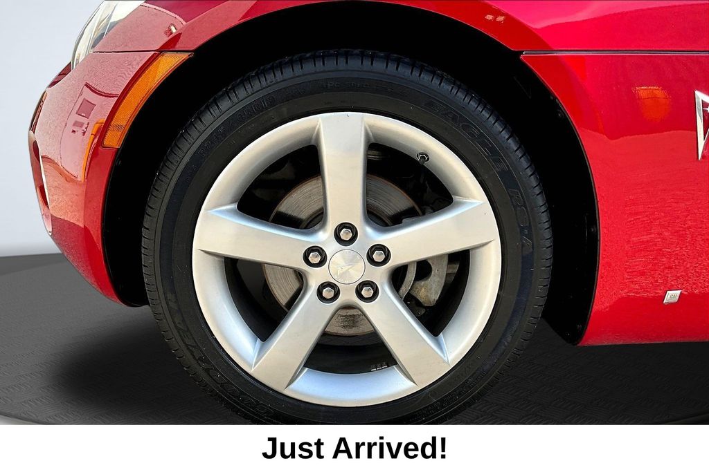 Thumbnail: 2008 Pontiac Solstice - 6