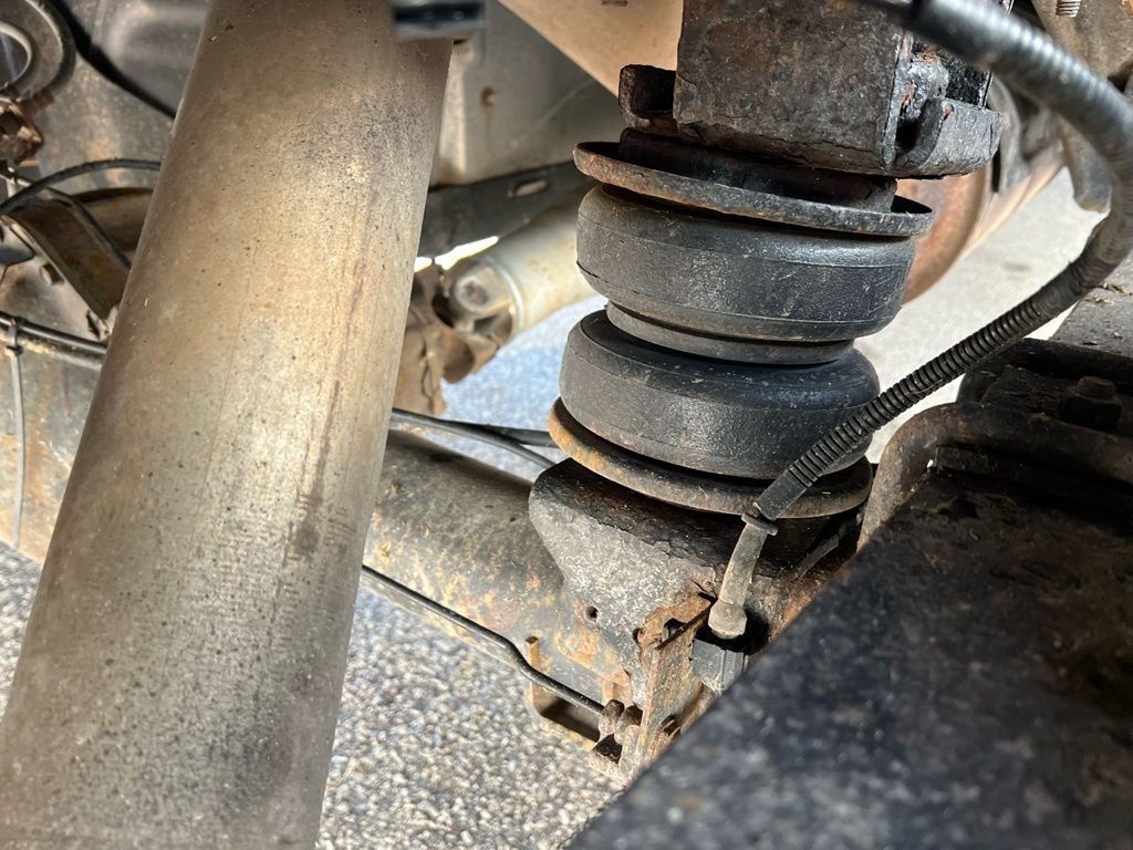 Thumbnail: 2011 Chevrolet Silverado 2500 - 17