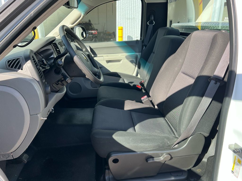 Thumbnail: 2011 Chevrolet Silverado 2500 - 11