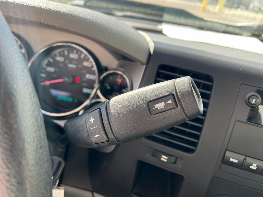 Thumbnail: 2011 Chevrolet Silverado 2500 - 10