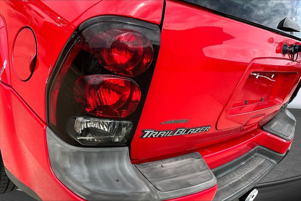 Thumbnail: 2002 Chevrolet TrailBlazer - 36