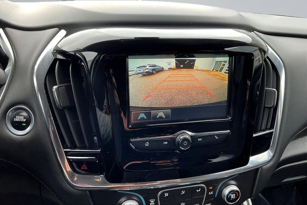 Thumbnail: 2018 Chevrolet Traverse - 27