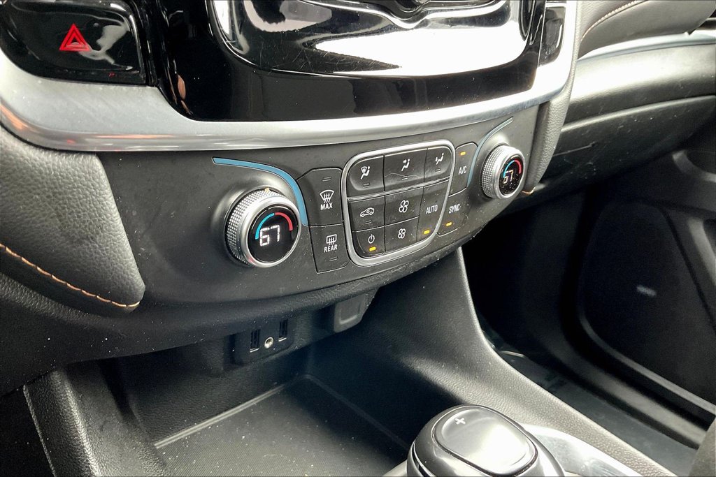 Thumbnail: 2019 Chevrolet Traverse - 28