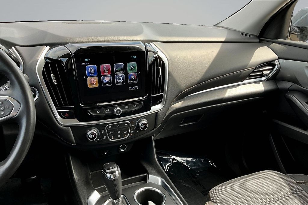 Thumbnail: 2019 Chevrolet Traverse - 9