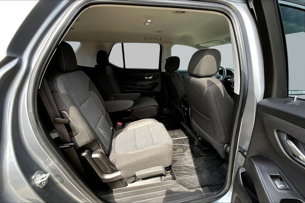 Thumbnail: 2019 Chevrolet Traverse - 31
