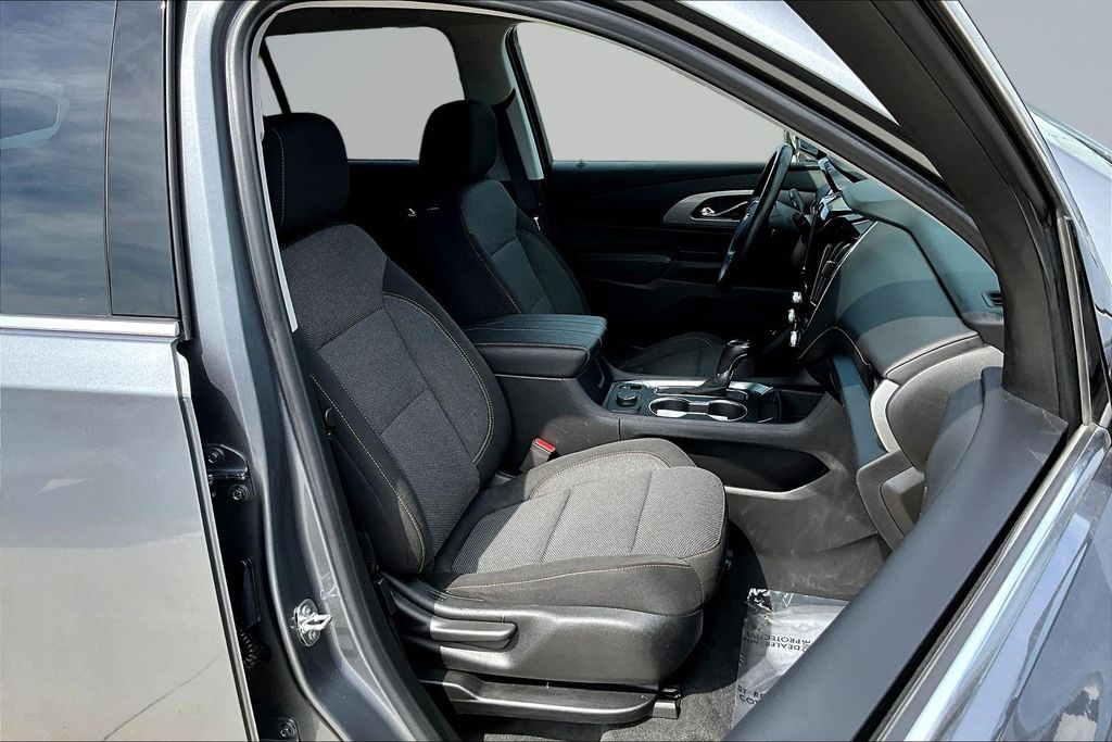 Thumbnail: 2019 Chevrolet Traverse - 10