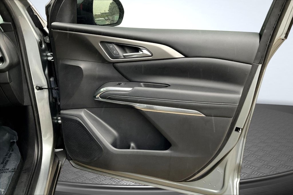Thumbnail: 2024 Chevrolet Traverse - 23