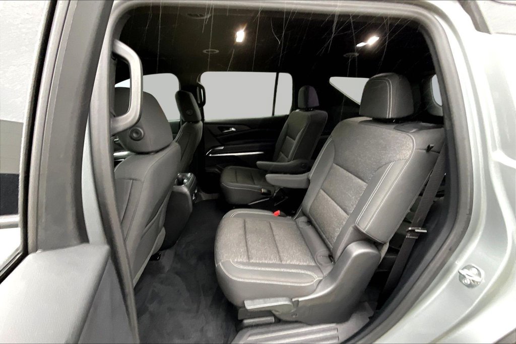 Thumbnail: 2024 Chevrolet Traverse - 12