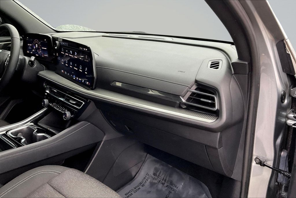 Thumbnail: 2024 Chevrolet Traverse - 14