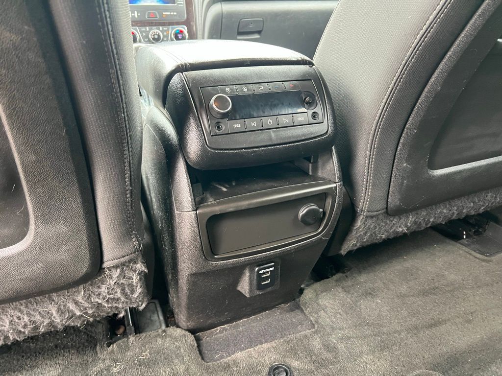 Thumbnail: 2015 Chevrolet Traverse - 27