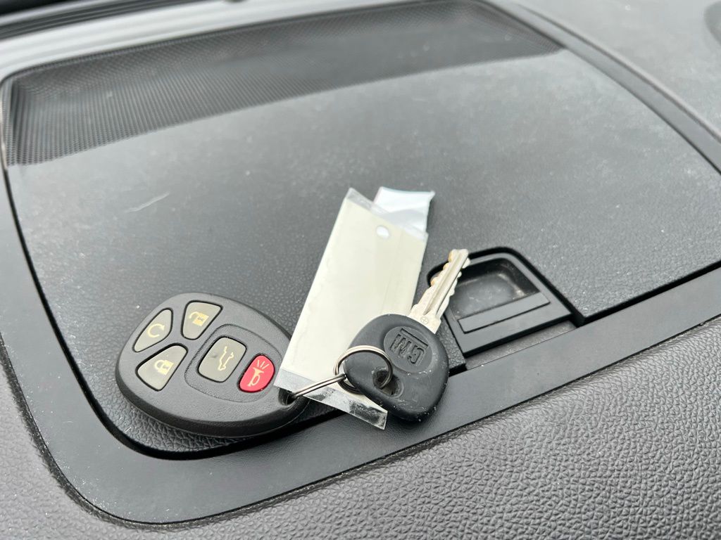 Thumbnail: 2015 Chevrolet Traverse - 15