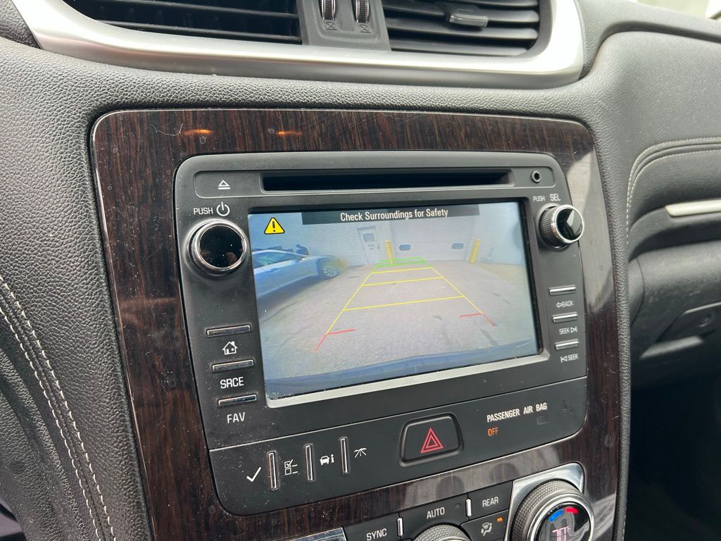 Thumbnail: 2015 Chevrolet Traverse - 34