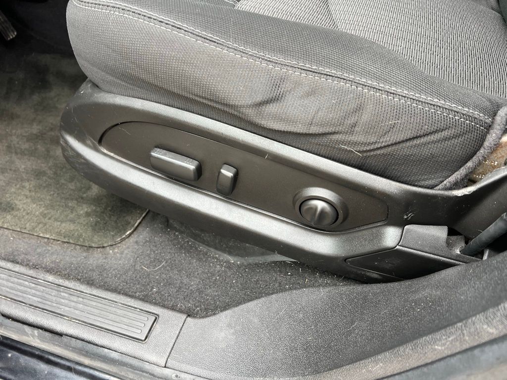 Thumbnail: 2015 Chevrolet Traverse - 26