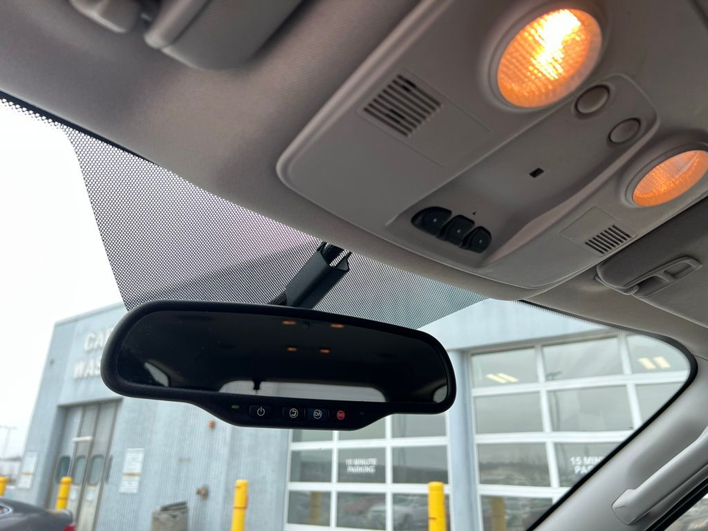 Thumbnail: 2015 Chevrolet Traverse - 37