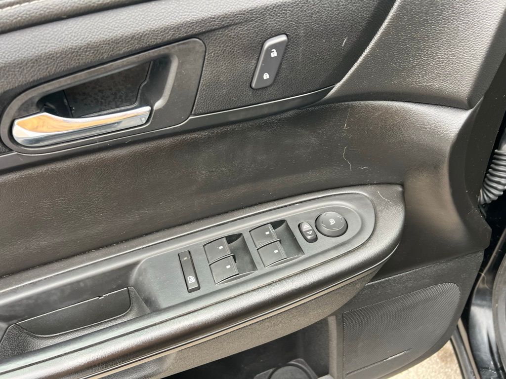 Thumbnail: 2015 Chevrolet Traverse - 23