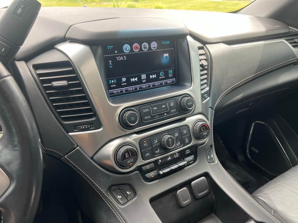 Thumbnail: 2019 Chevrolet Tahoe - 12