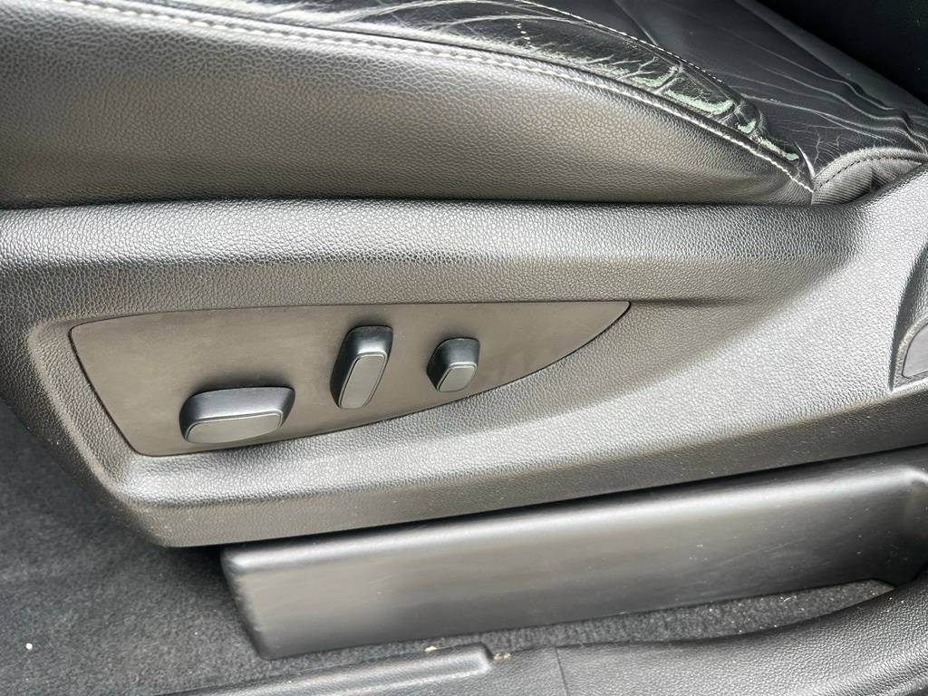 Thumbnail: 2019 Chevrolet Tahoe - 22