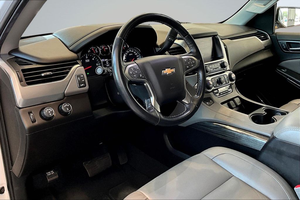 Thumbnail: 2019 Chevrolet Tahoe - 8