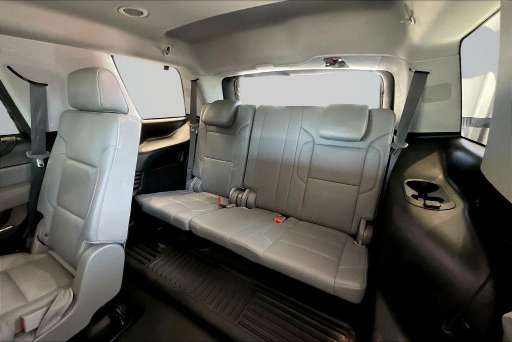 Thumbnail: 2019 Chevrolet Tahoe - 31