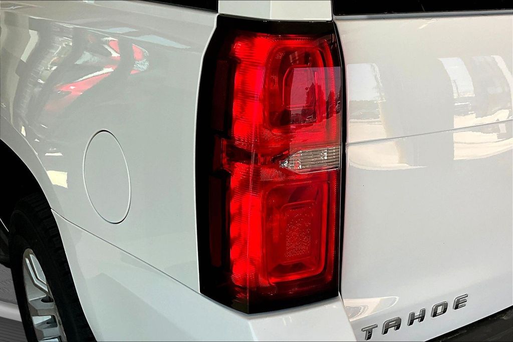 Thumbnail: 2019 Chevrolet Tahoe - 34