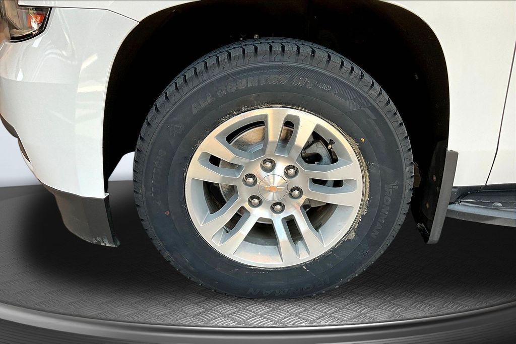 Thumbnail: 2019 Chevrolet Tahoe - 7